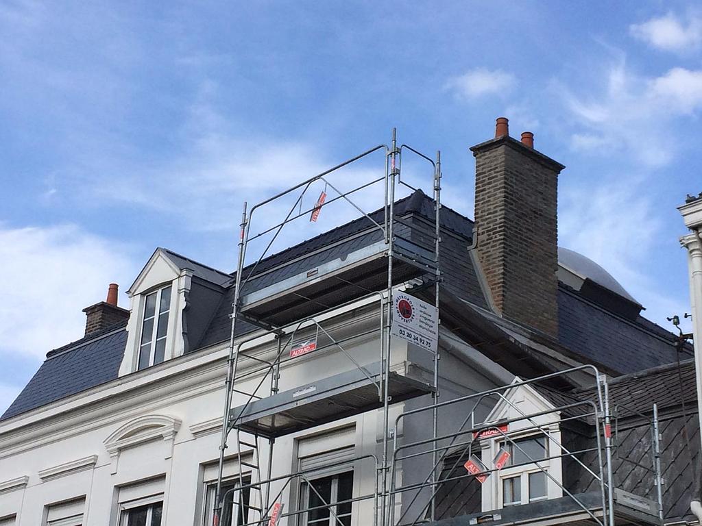 Couverture en tuiles : bâtiment ancien