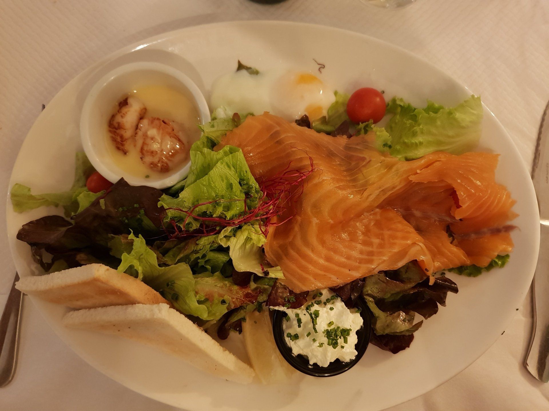 Entrée saumon et oeuf