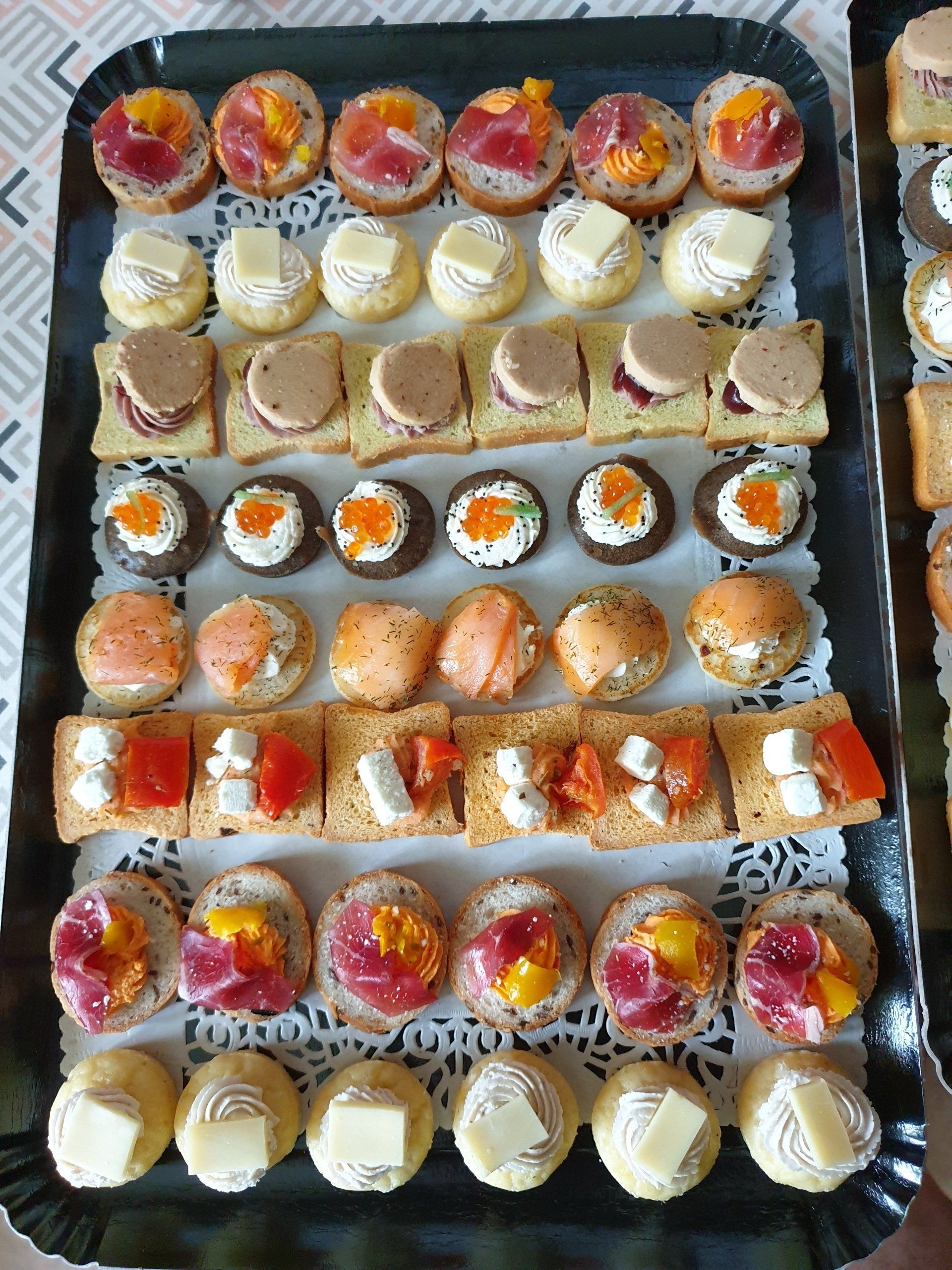 Plusieurs petits fours