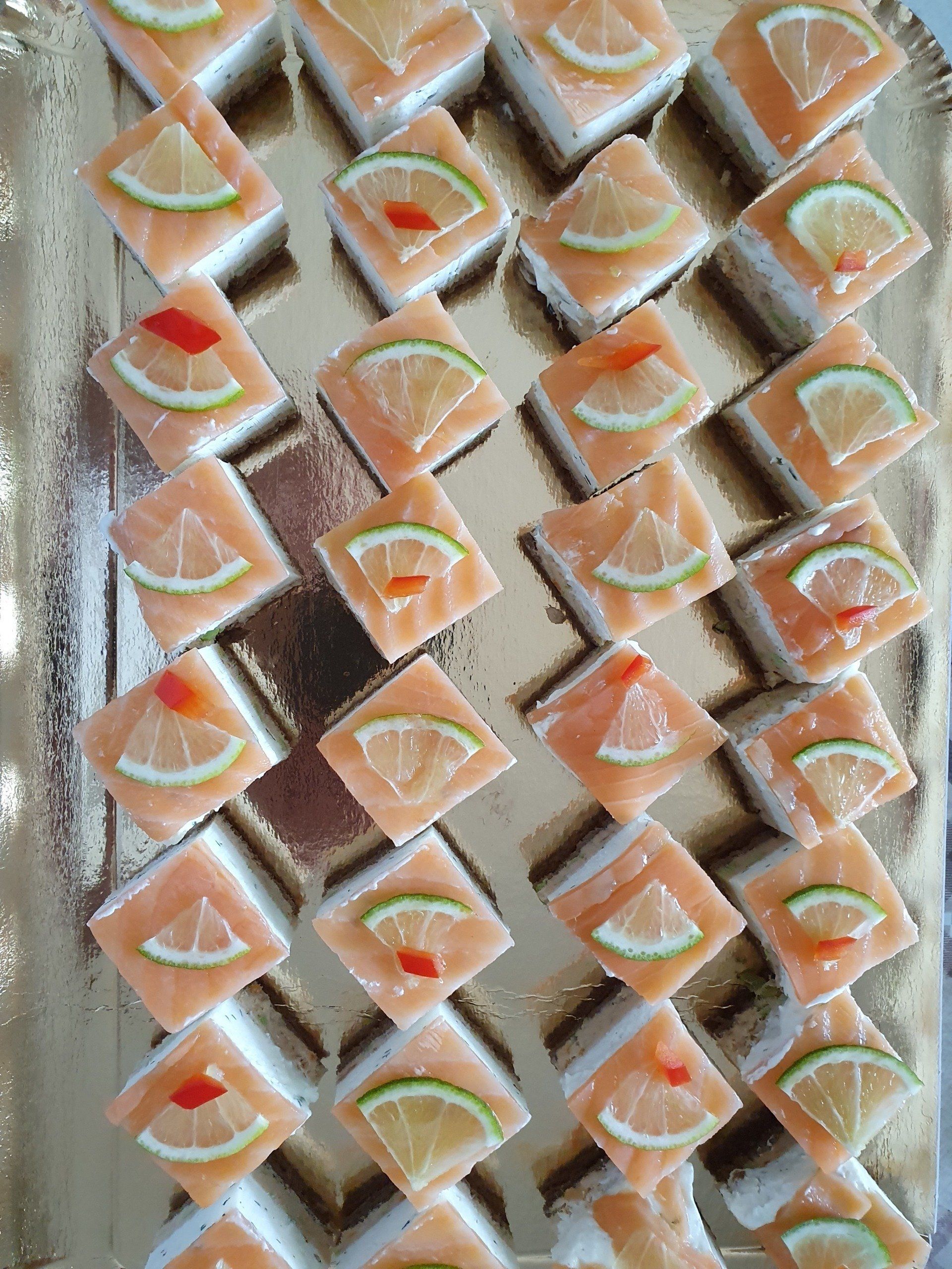Petits fours au saumon