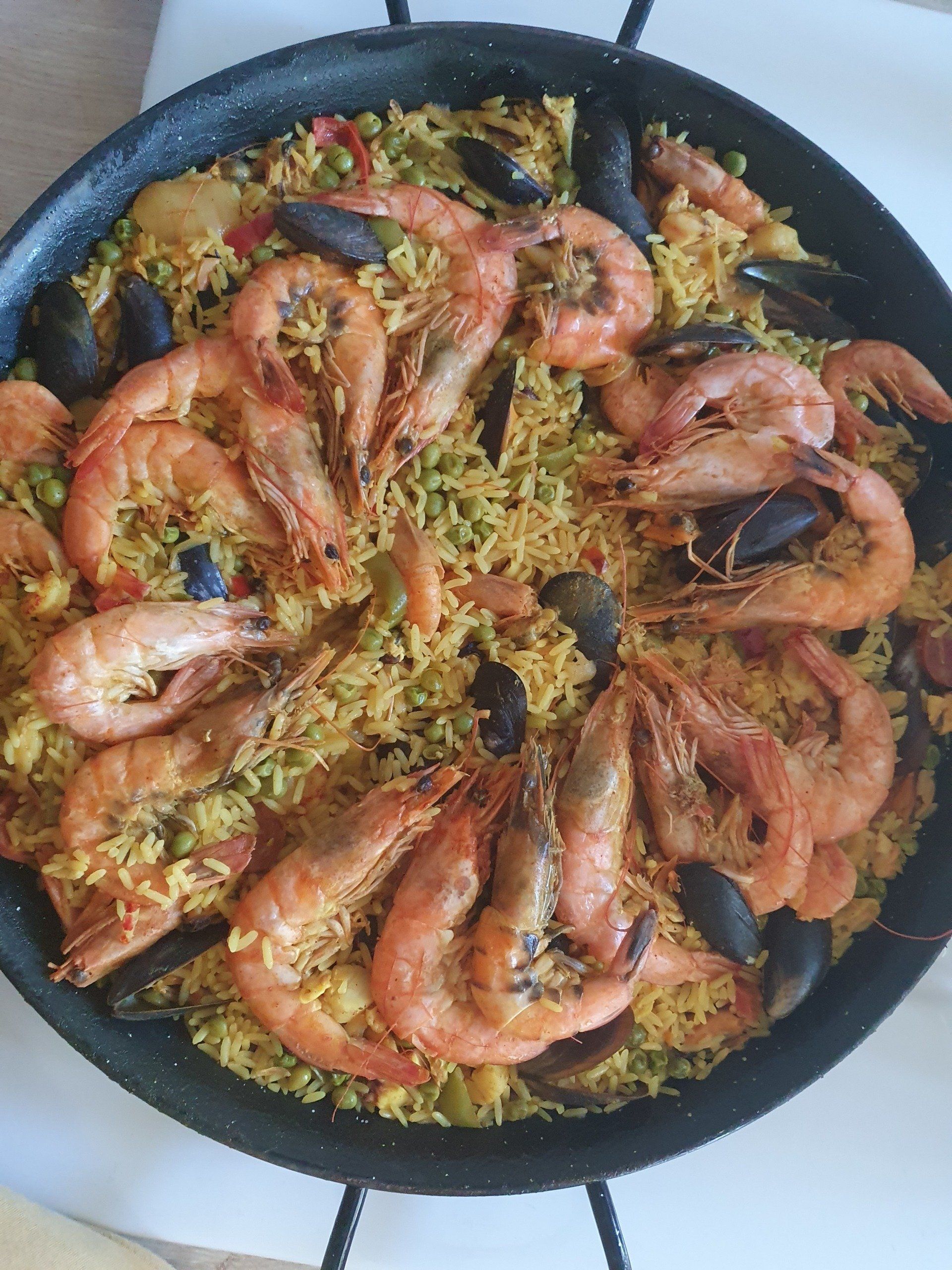 Paella avec crustacés