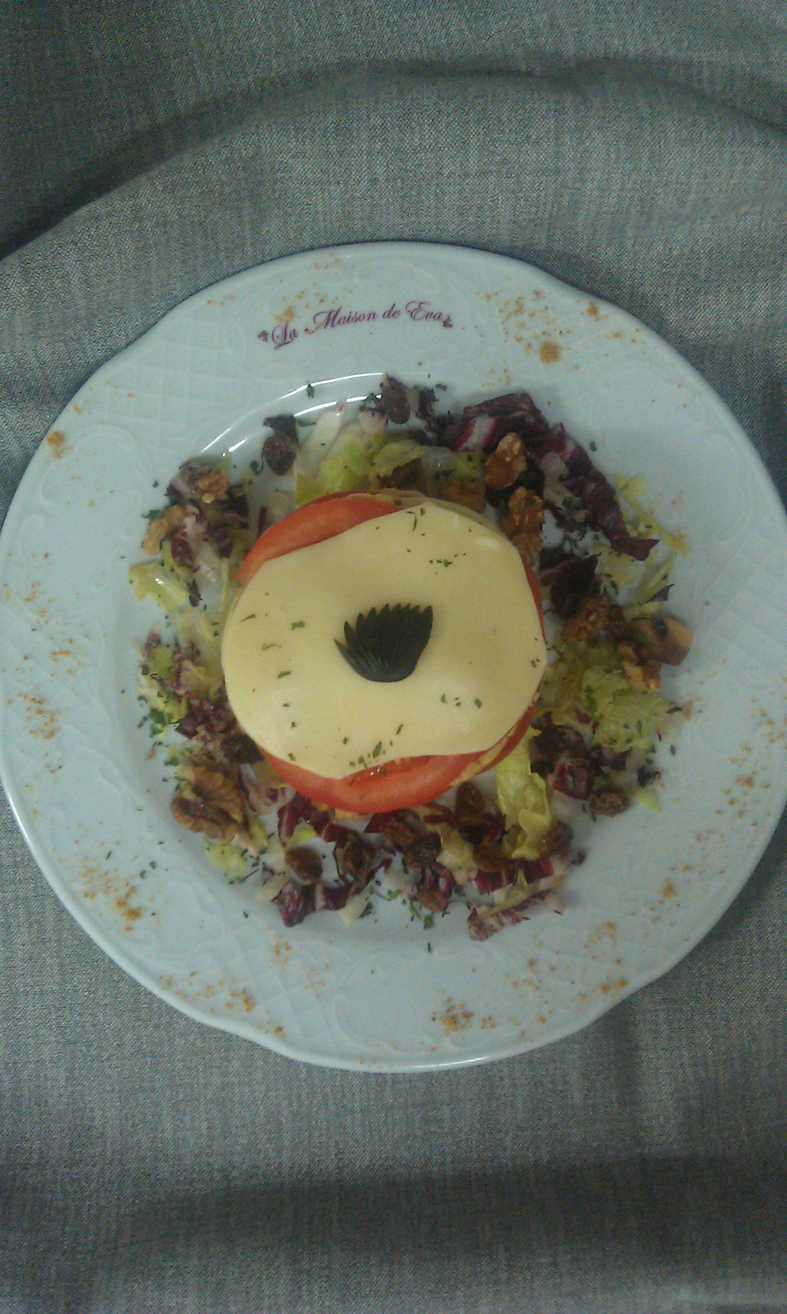 Entrée à base de tomates fraîches