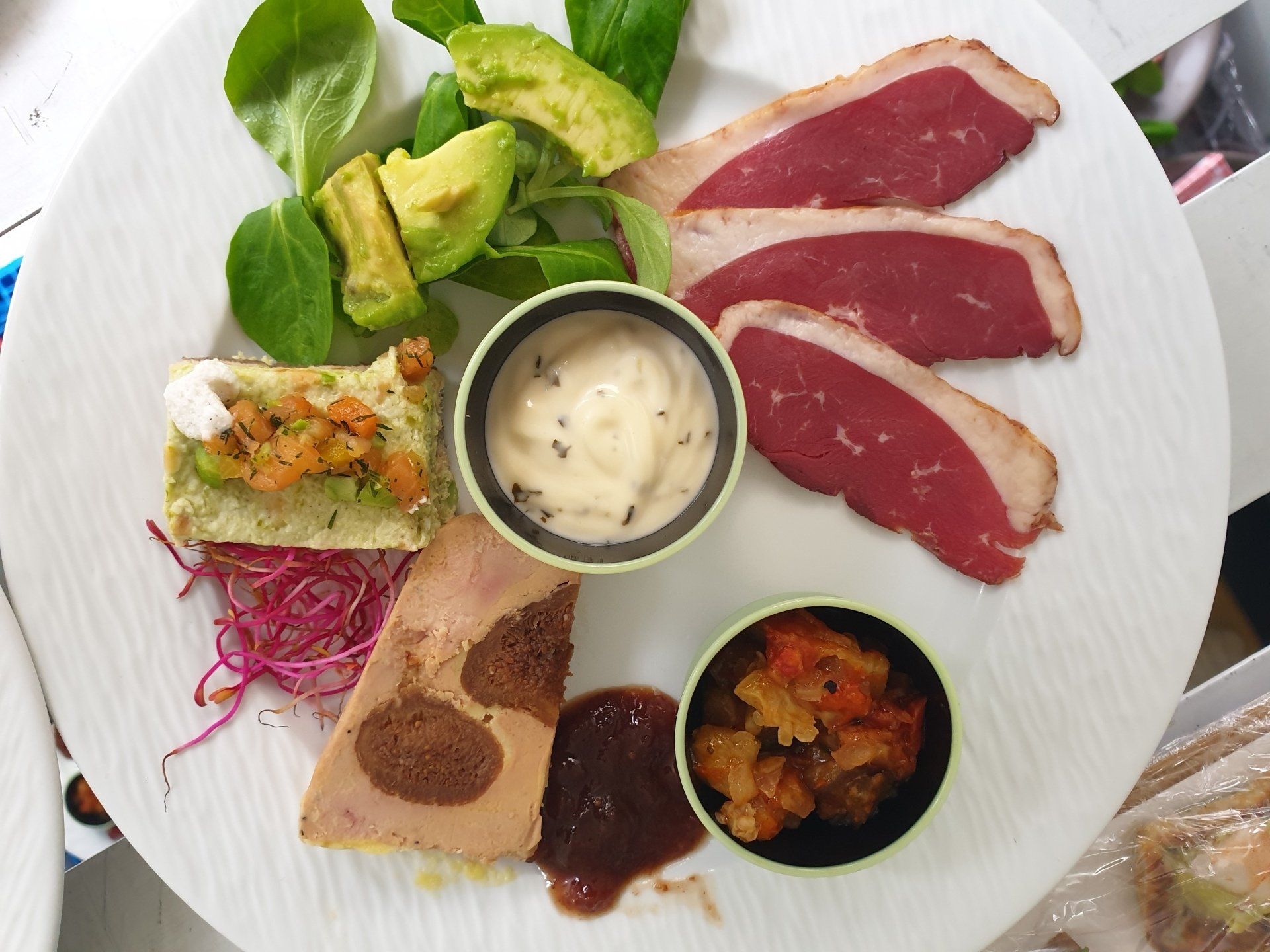 Entrée autour du canard