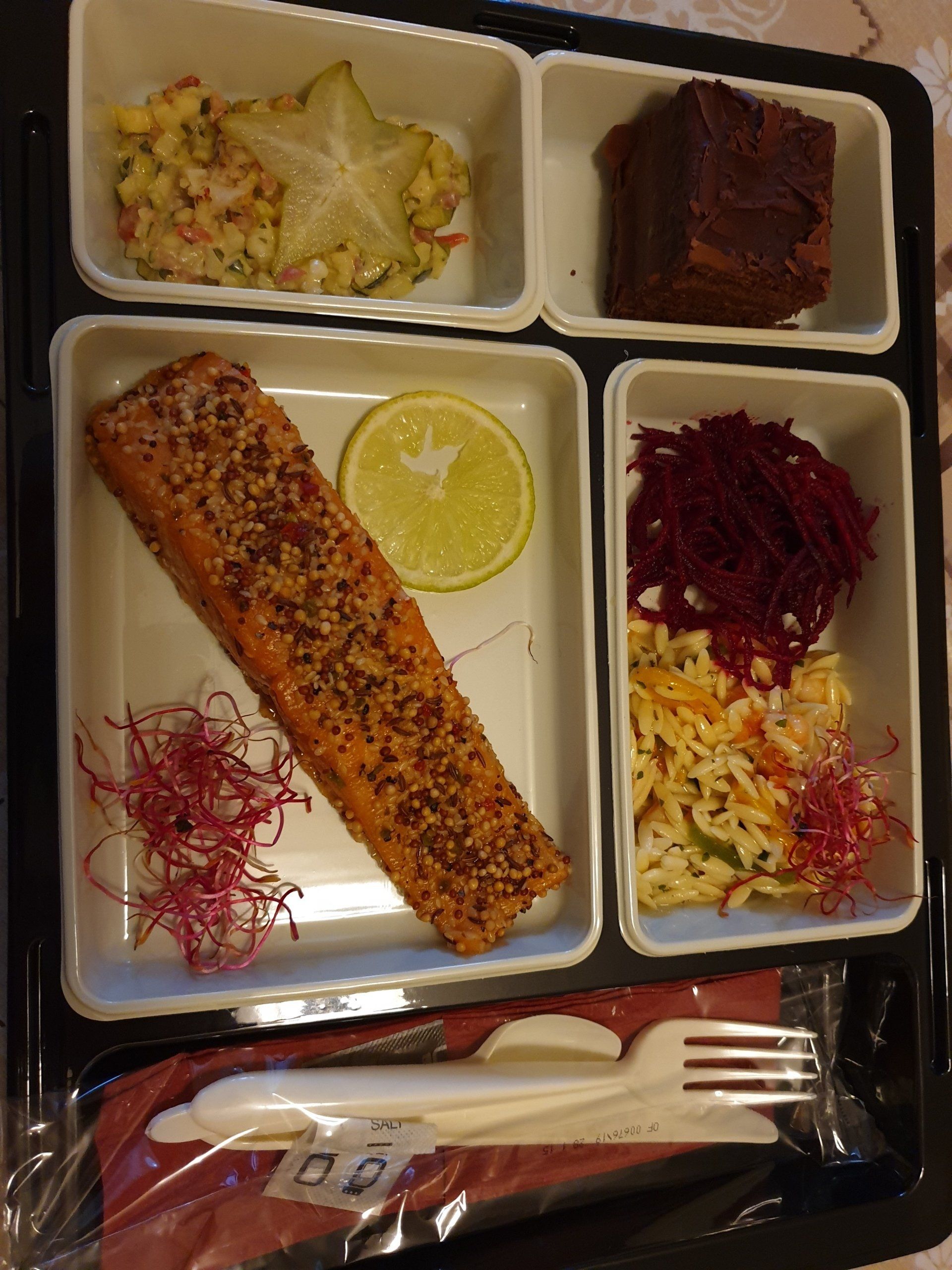 Plateau-repas saumon