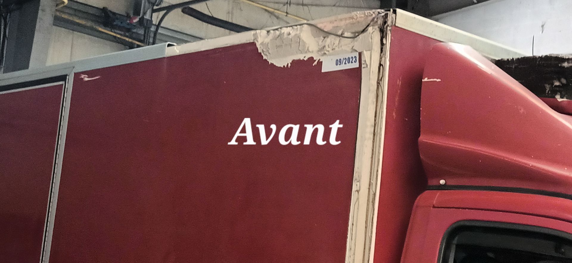 Un haut de camion rouge