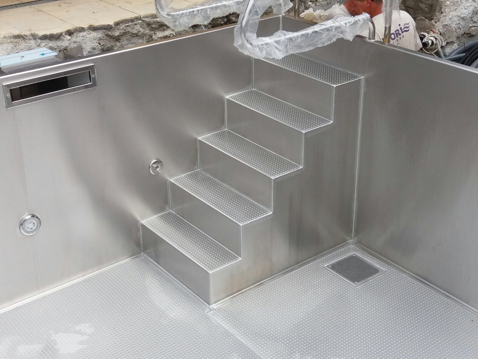 Poolbau - Chrom Nickel Bearbeitung - Wellnessbereich - Wanner Mech AG - Neuhausen 1