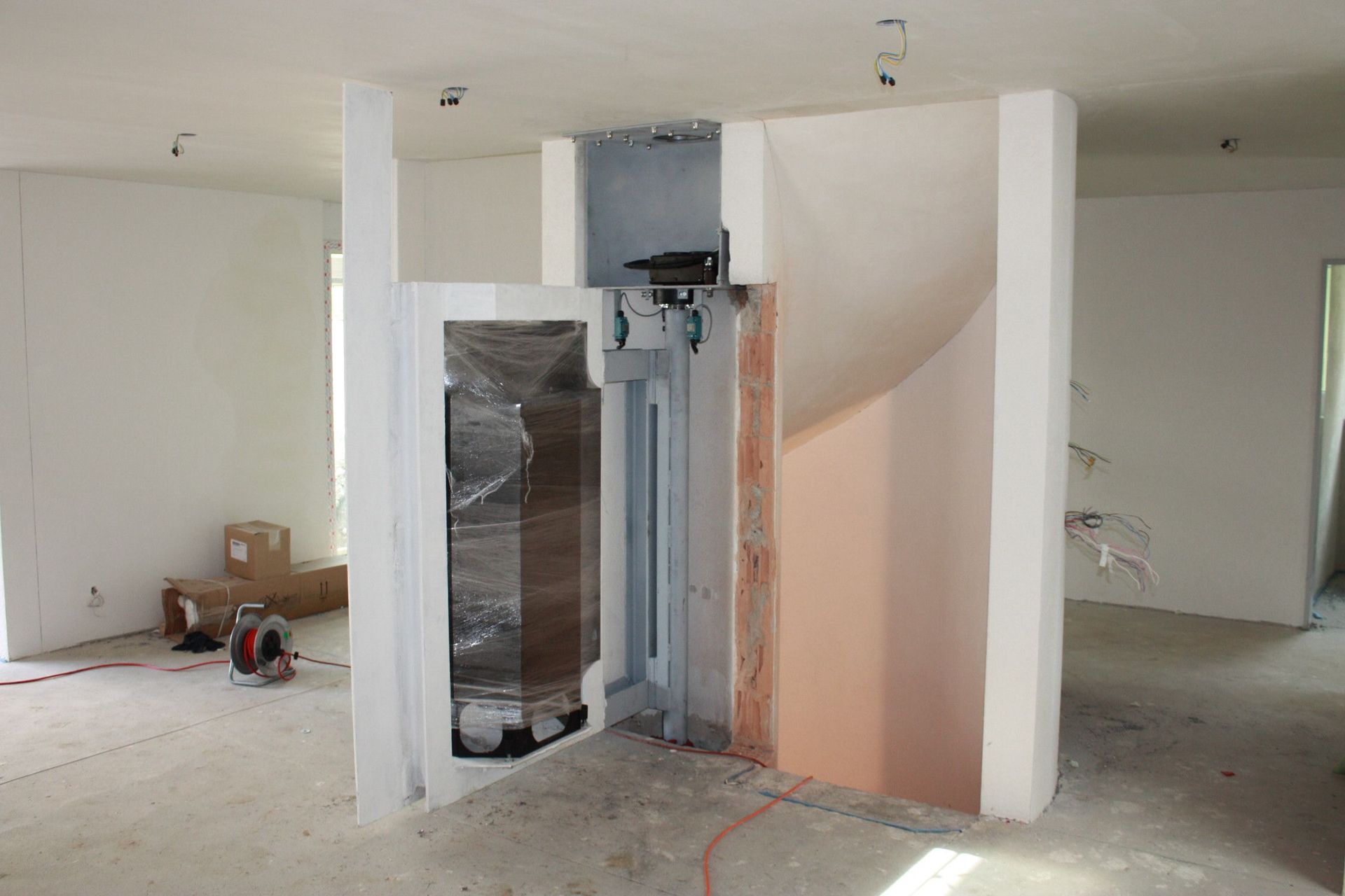 Schwenkbares Cheminée - Sonderanfertigungen - Engineerin - Wanner Mech AG - Neuhausen 9