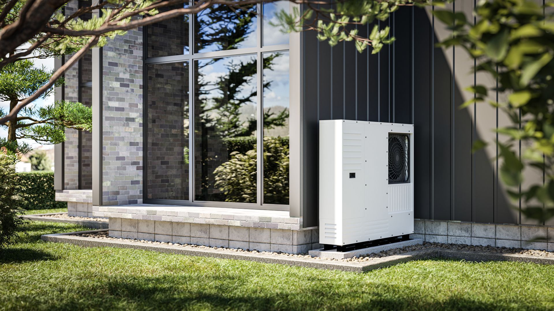 Le jardin d'une maison avec une climatisation