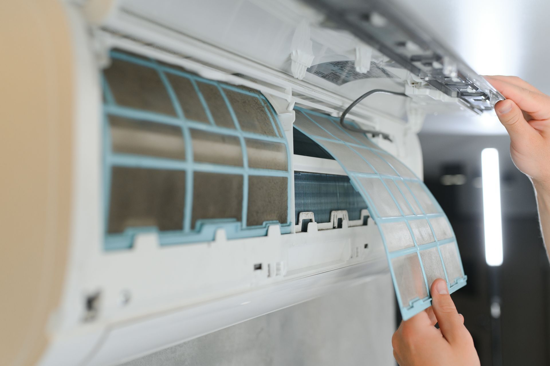 Nettoyage des filtres d'une climatisation