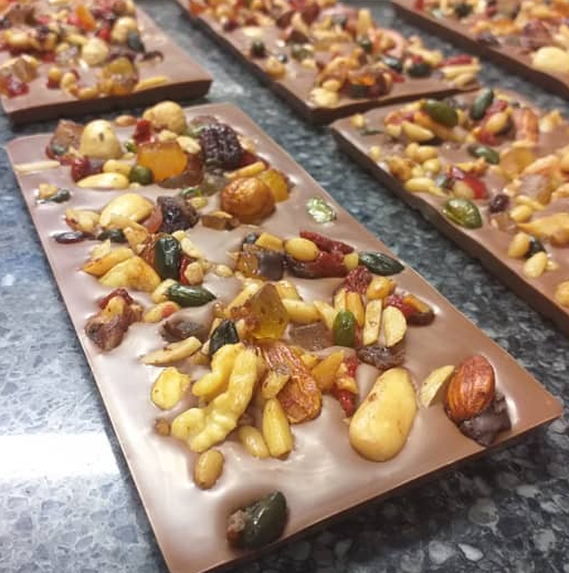 Tablette de chocolat façon mendiant