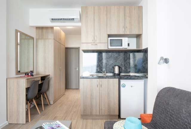 DODOS SEAVIEW STUDIOS