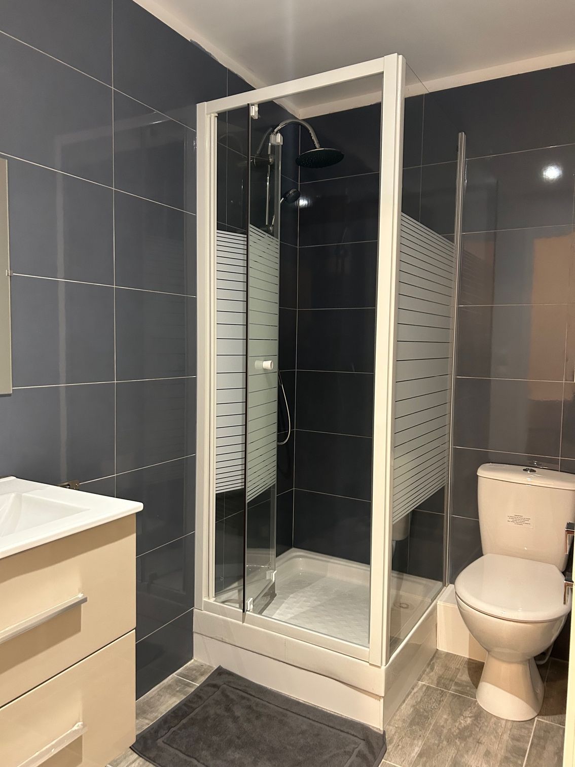 Photo d'une cabine de douche