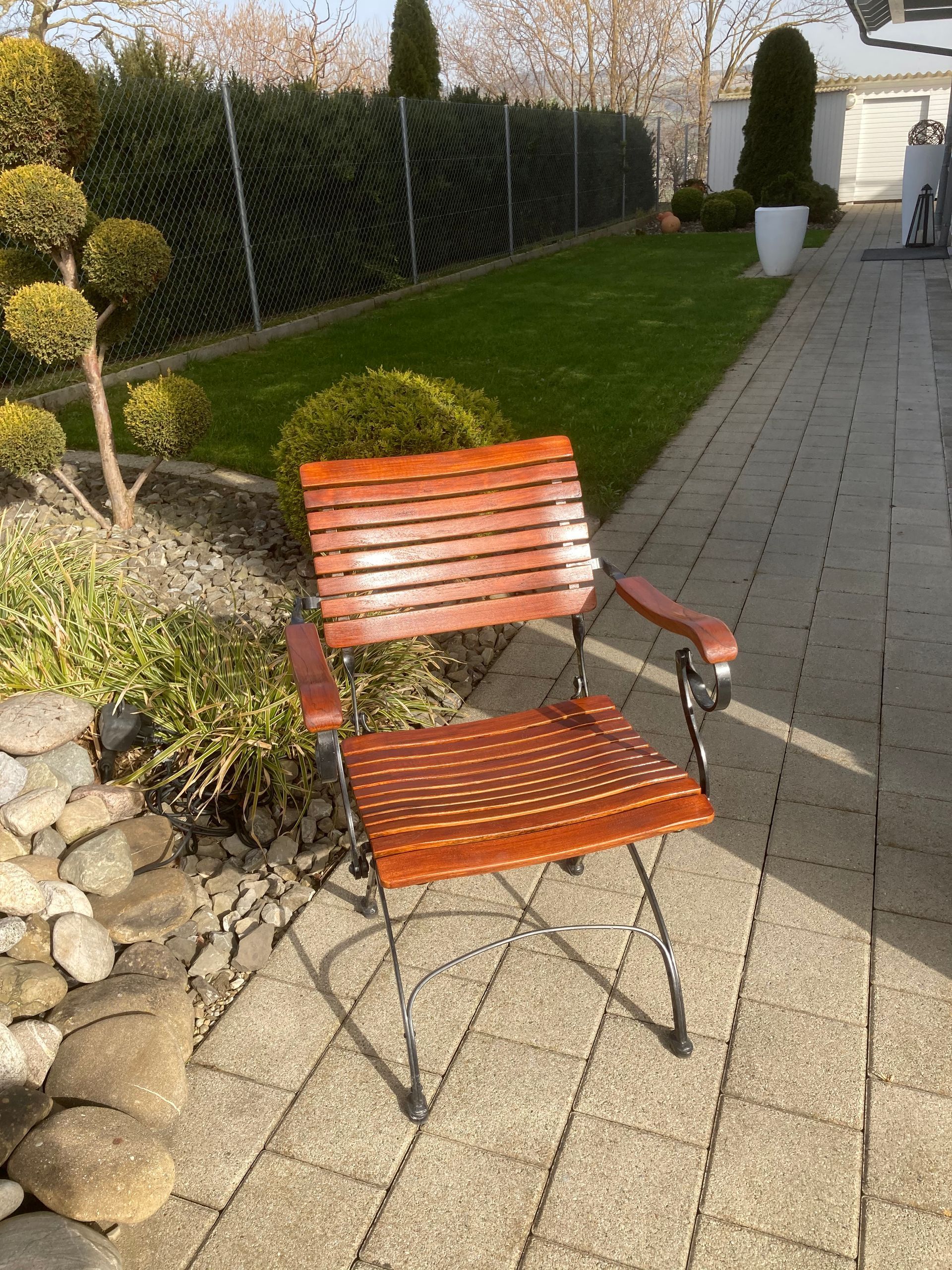 Stuhl aufgefrischt mit Öl Lasur