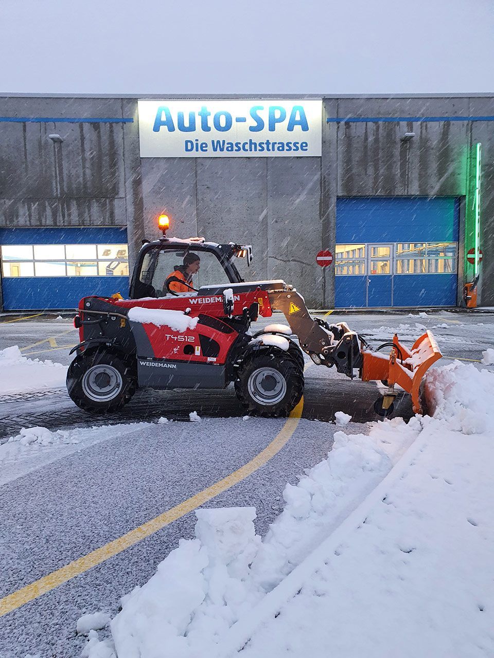 Winterdienst mit Weidemann