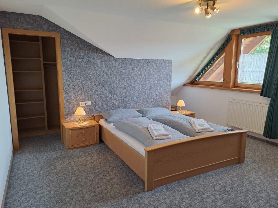Schlafzimmer der Gasthof Metzgerei Halsacher