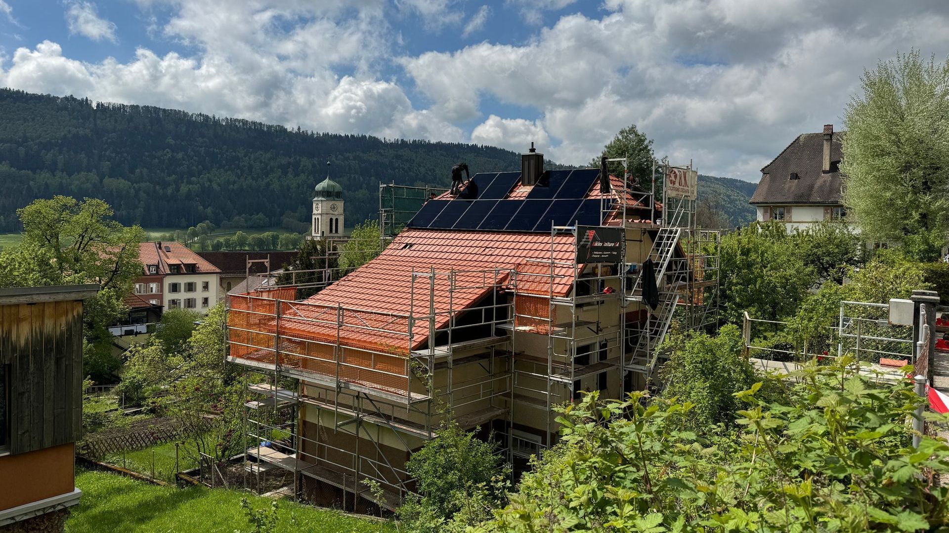 Couverture et photovoltaïque par Nikles Toiture SA