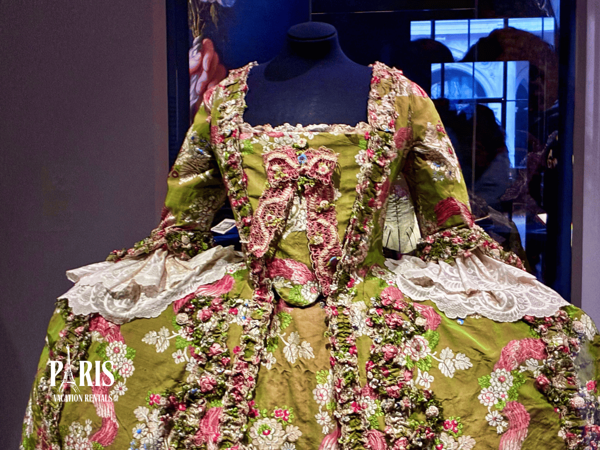 Fashion of the 18th Century – Luxury and Craftsmanship