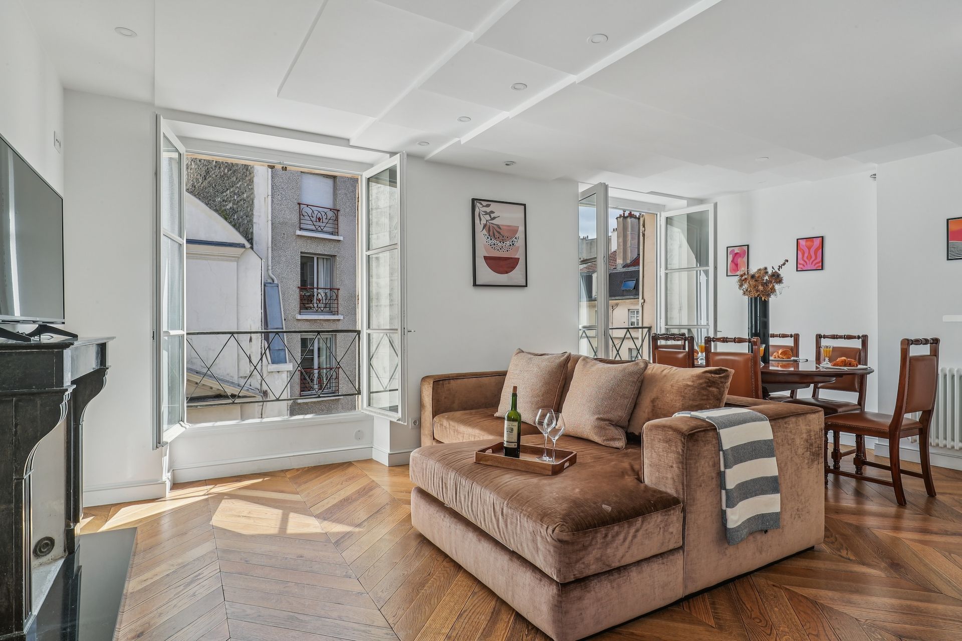 Living room of Elegant 3BR Flat - Heart of St-Germain & Odeon