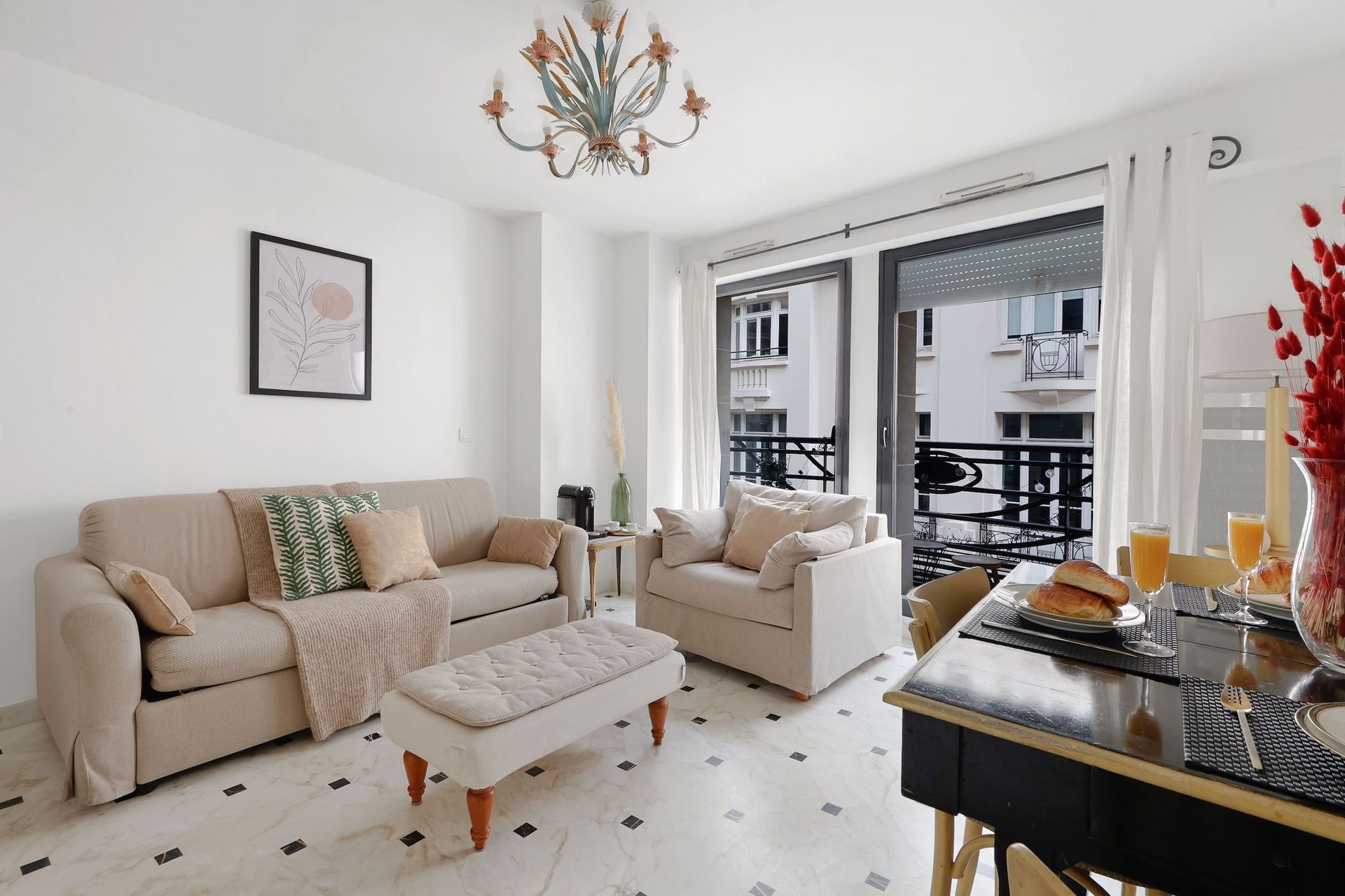 Living room of Elegant 3BR Flat - Heart of St-Germain & Odeon