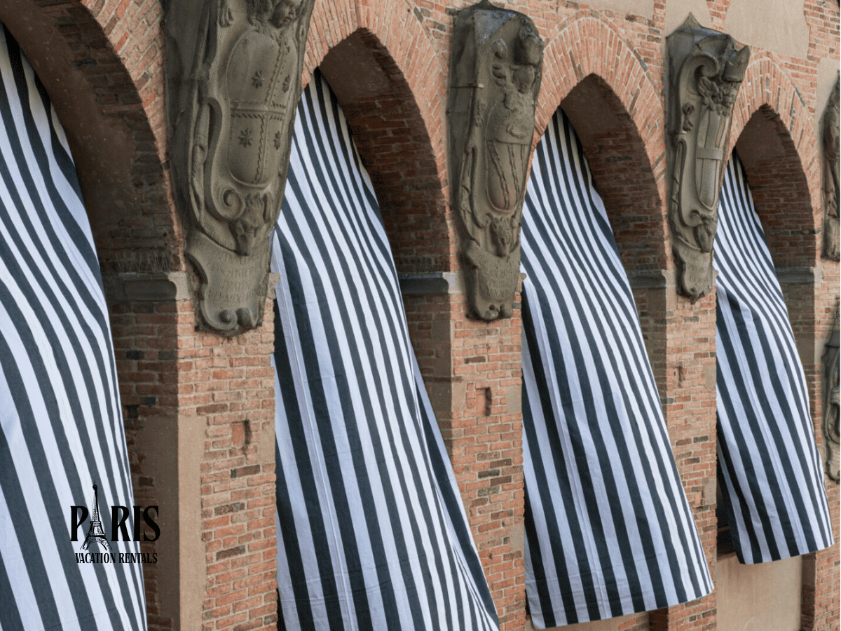 Walking through the historic arcades