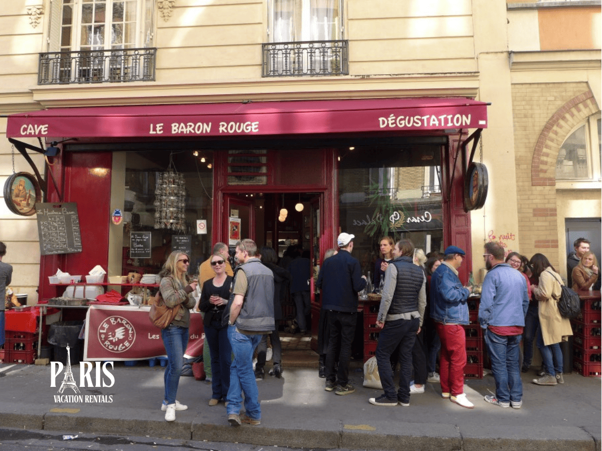 Le Baron Rouge near Marché d'Aligre