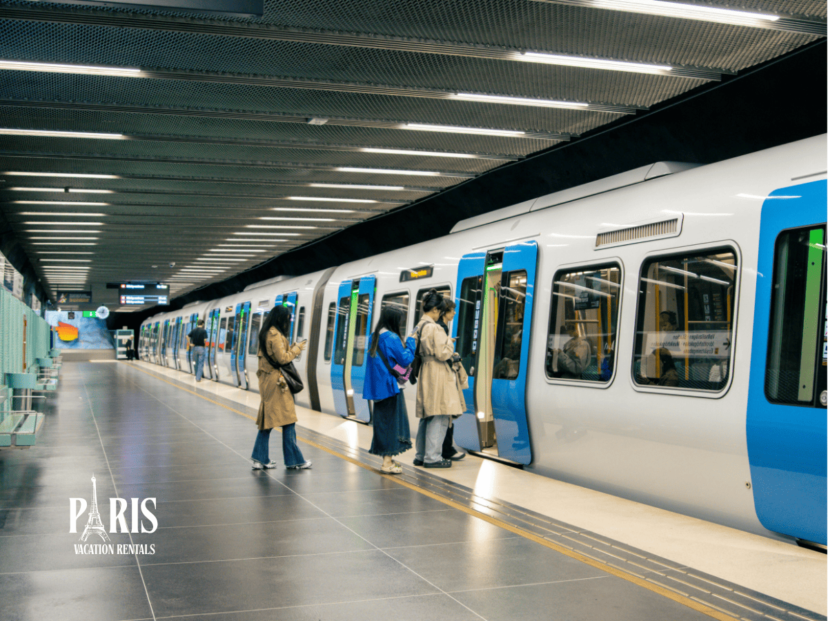 Using Paris metro lines 6, 8, 10, and 12 safely