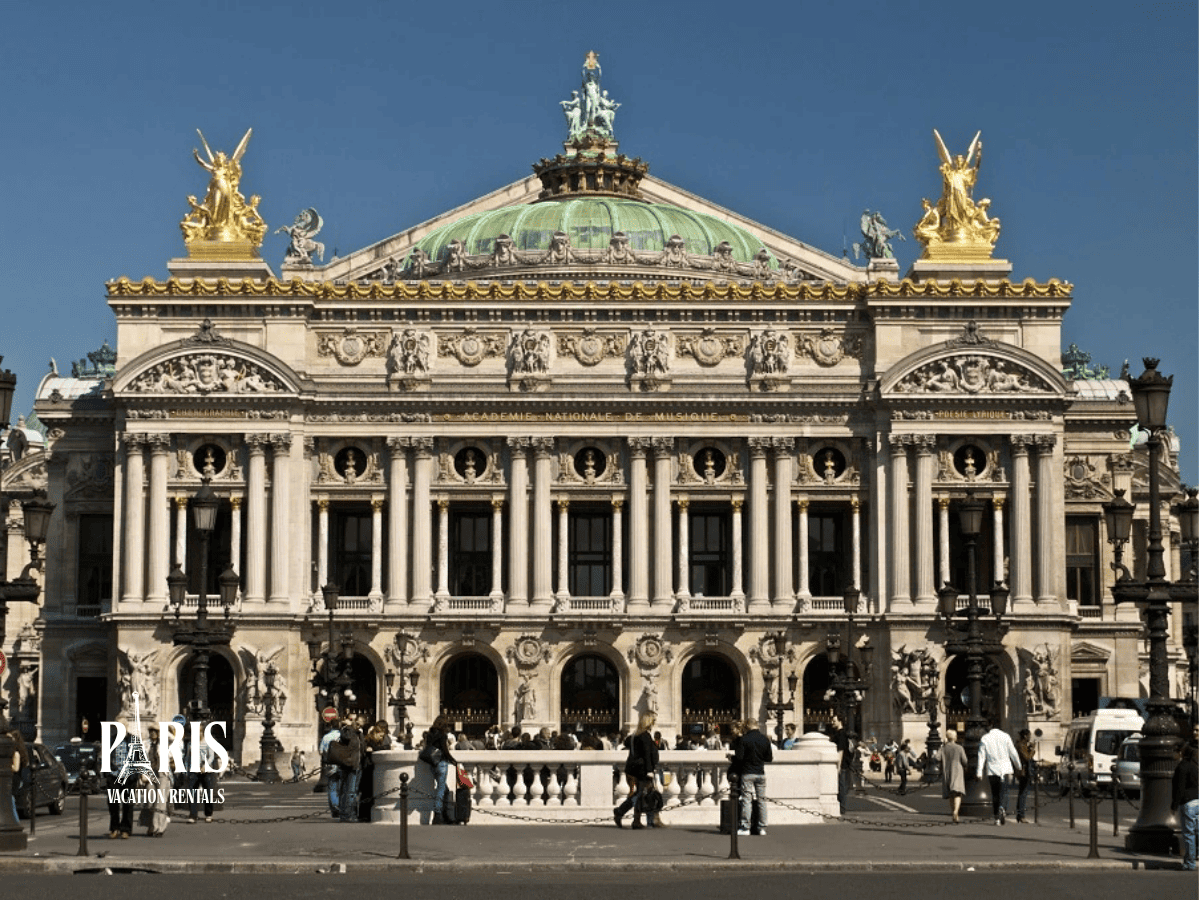 Is Opéra a Good Area for First-Time Visitors?