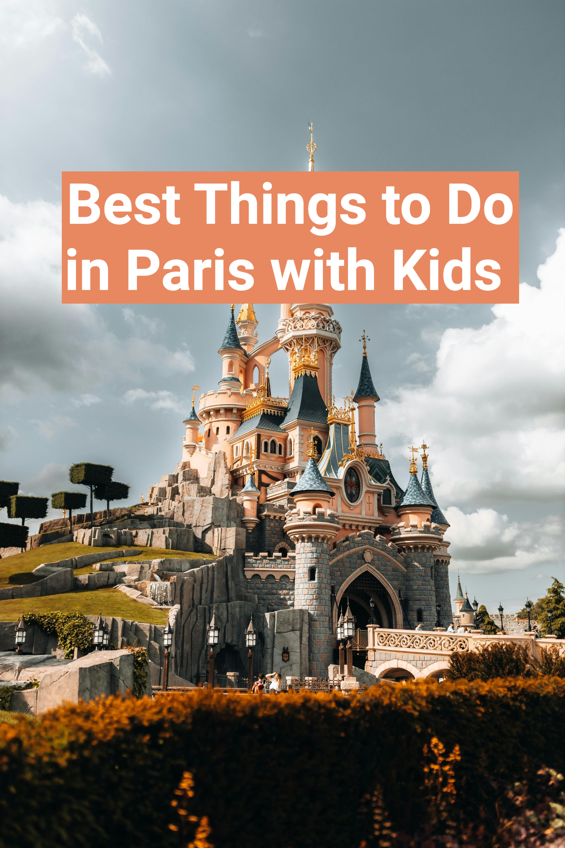 Disneyland Paris castle under cloudy sky. Text overlay: 