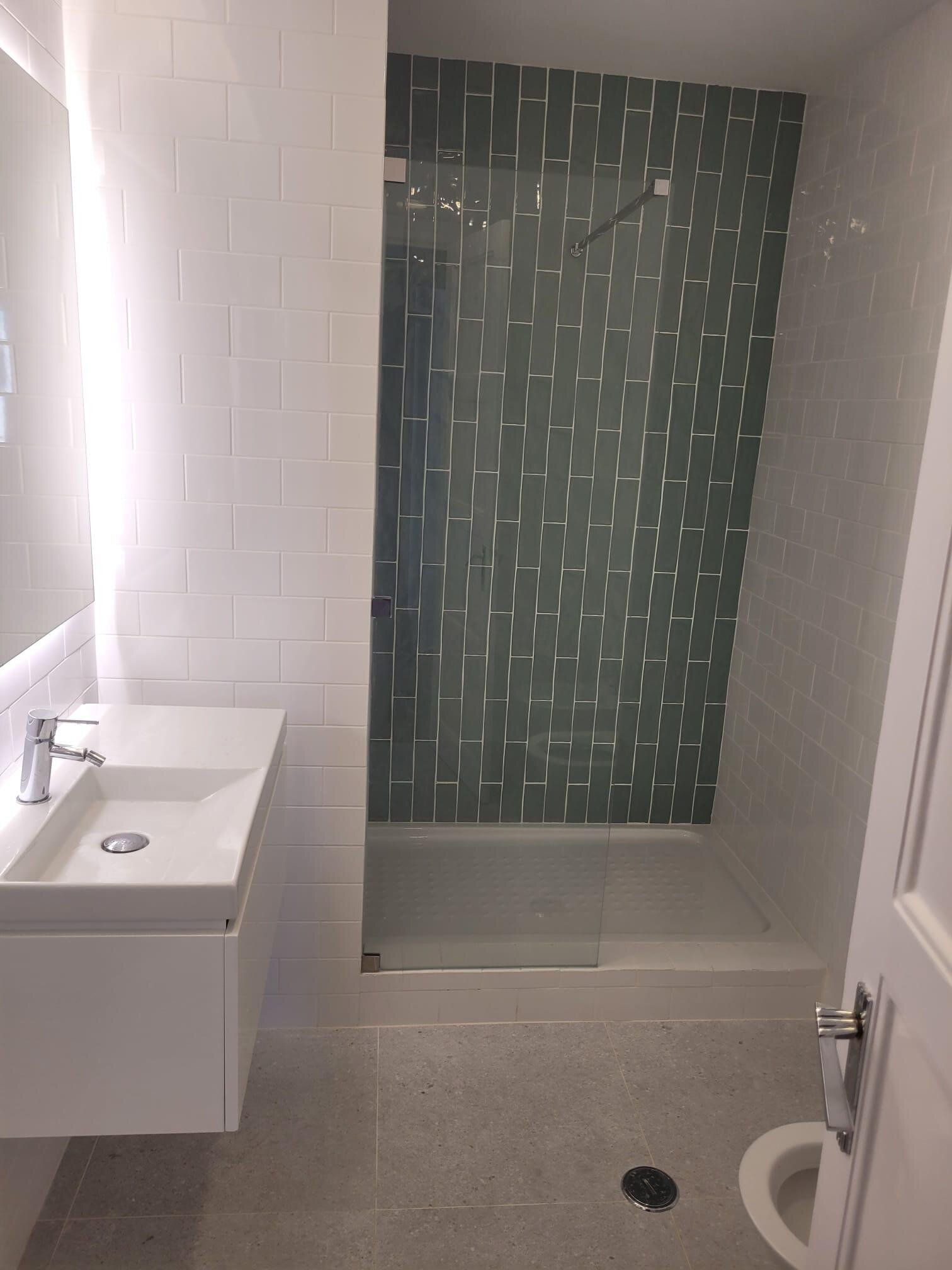 Viorel Dumitru - Remodelação de casa de banho