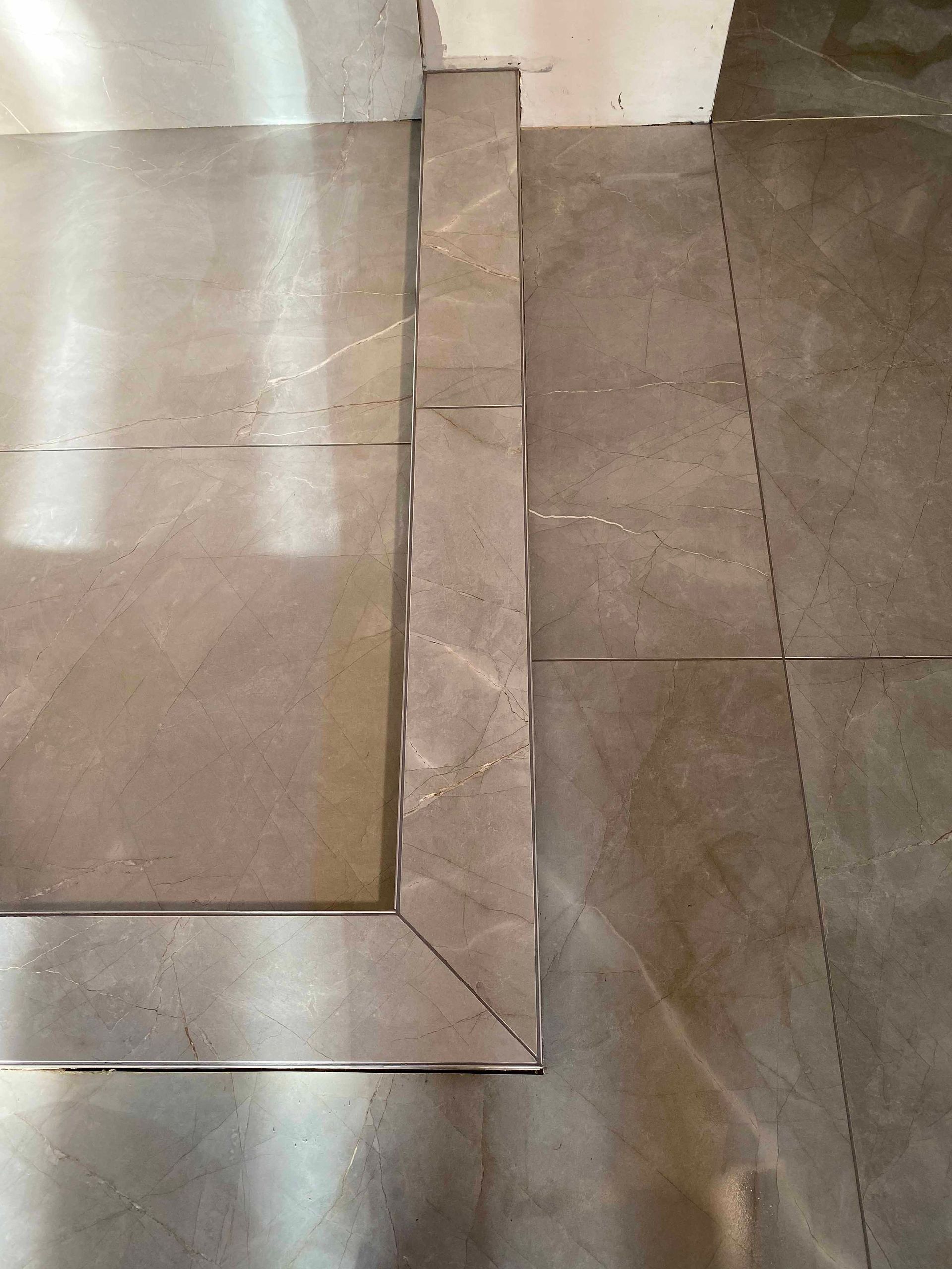 Posa e rivestimenti piastrelle