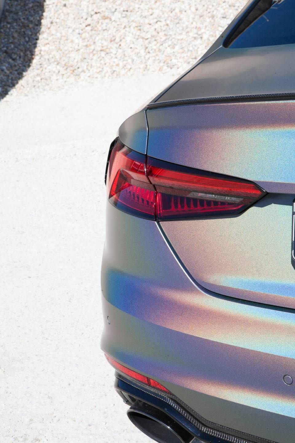 Folierung eines Autos, durchgeführt von der Autoglastechnik Robert Gigl GmbH