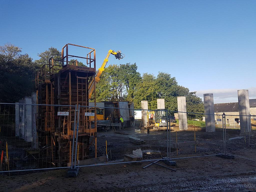 Fondations : pose des piliers