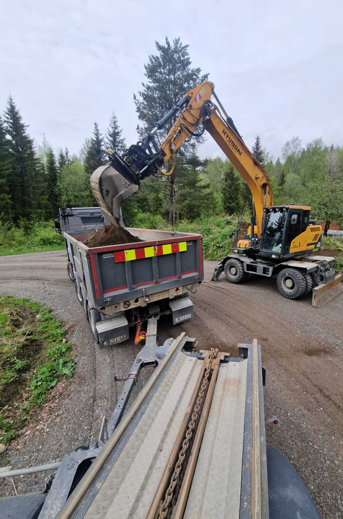 Luo Alt-tekstitunnisteet hakukoneoptimointia ja saavutettavuutta varten. 