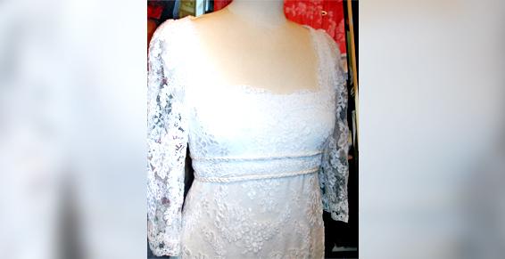 La boutique Couture Lisatoki à Saint-Jean-de-Luz (64) travaille sur des robes de mariée