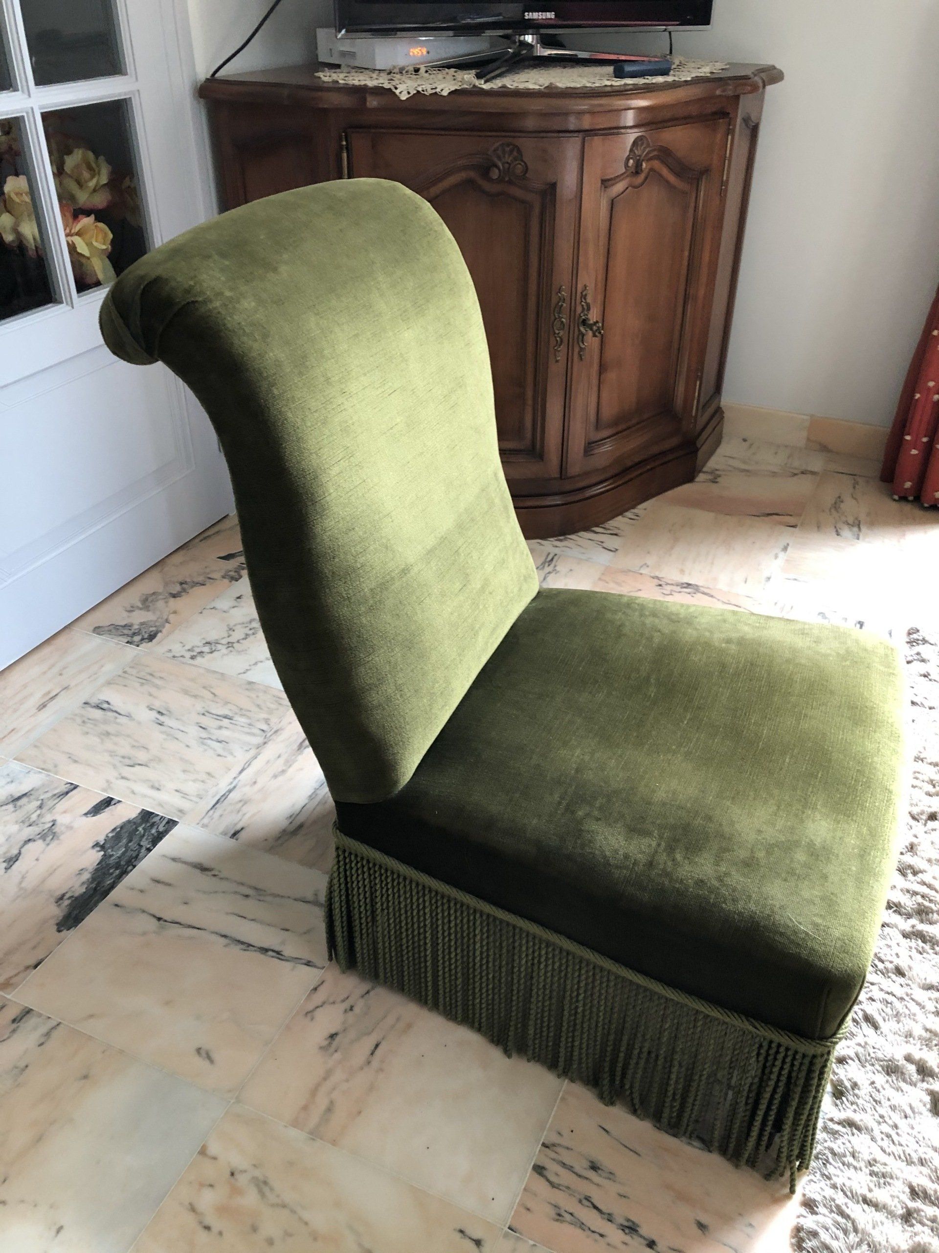 Chaise verte en velours