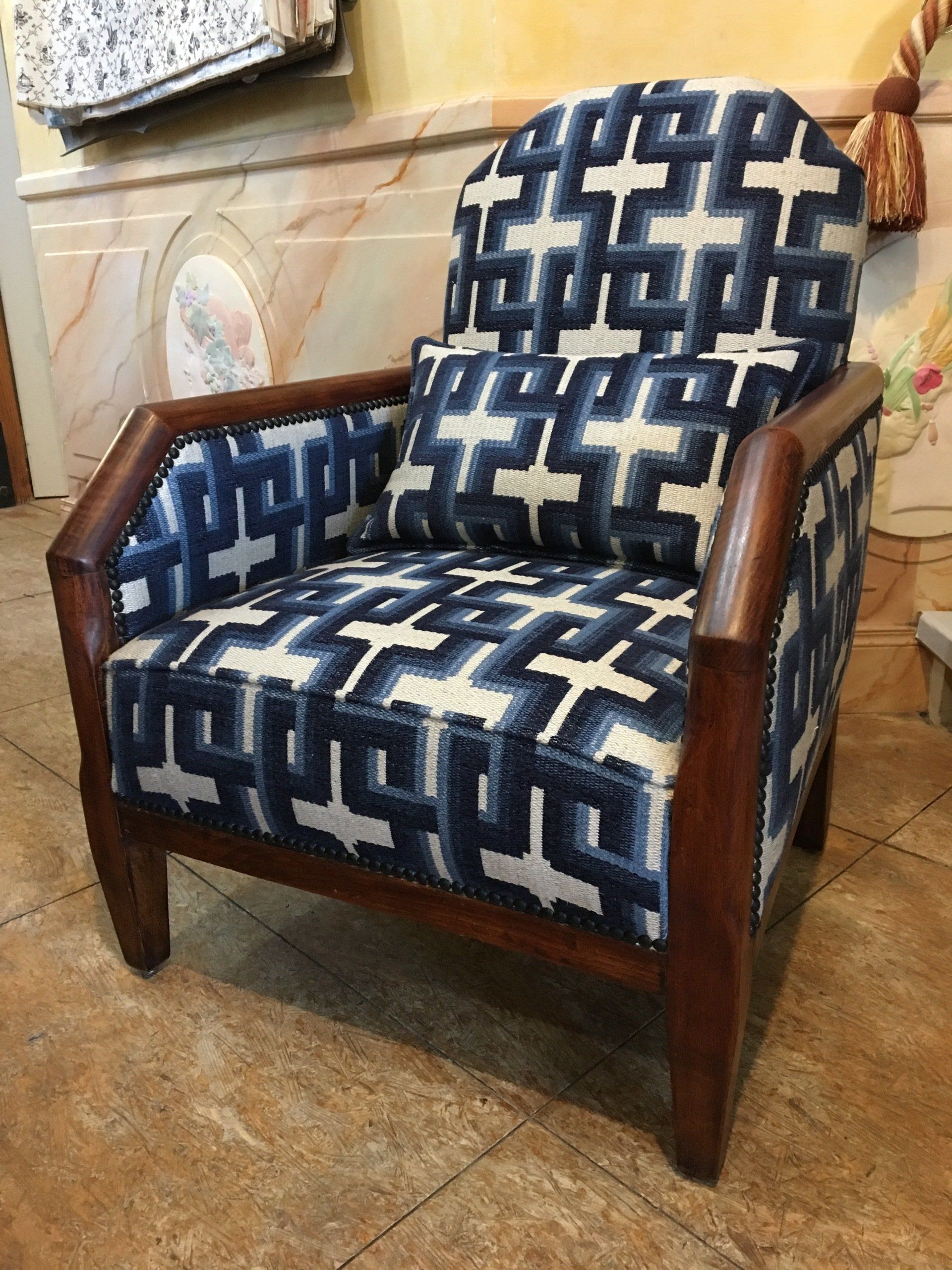 Fauteuil graphique bleu