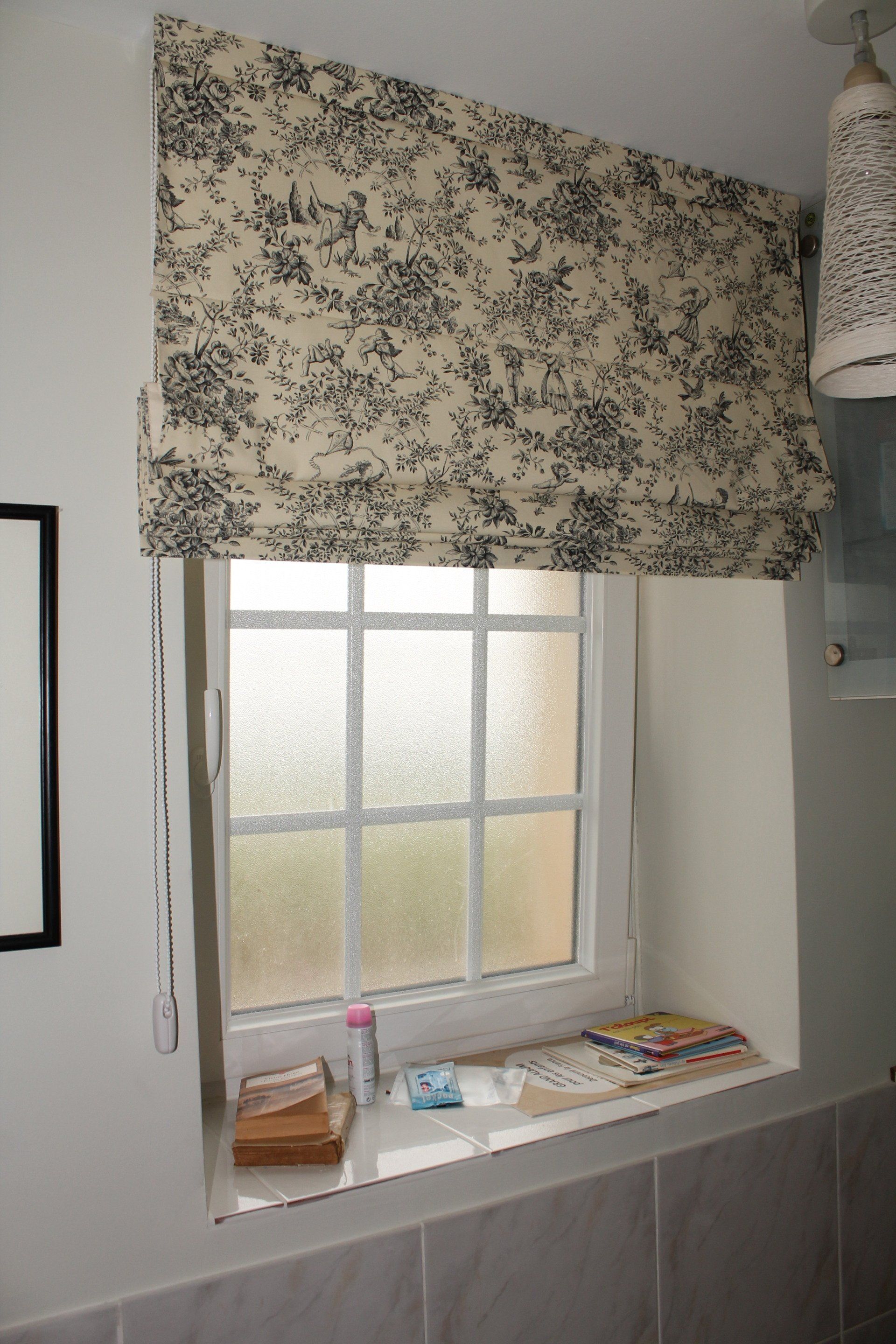 Stores en tissu imprimé