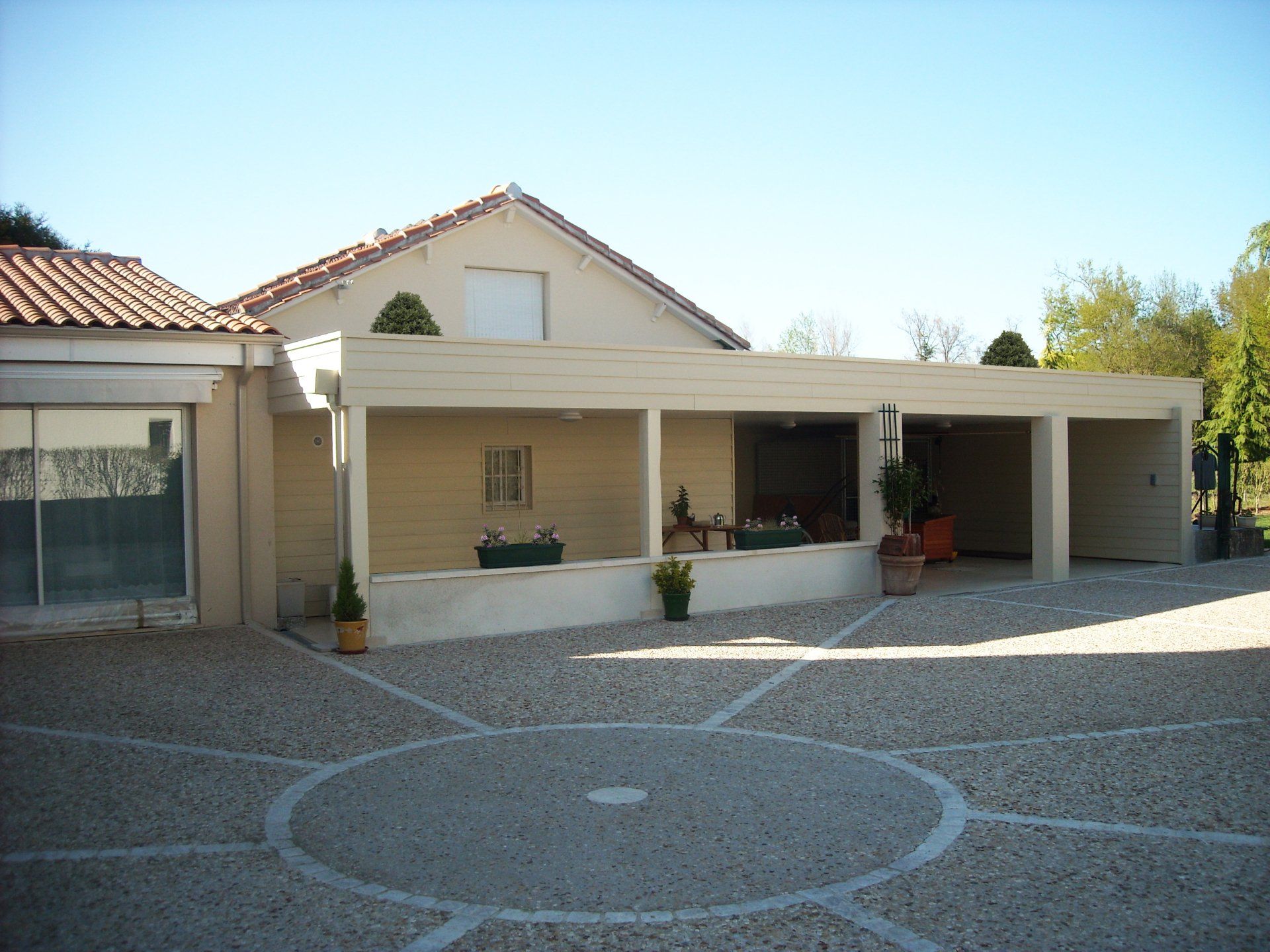 Auvent après modernisation