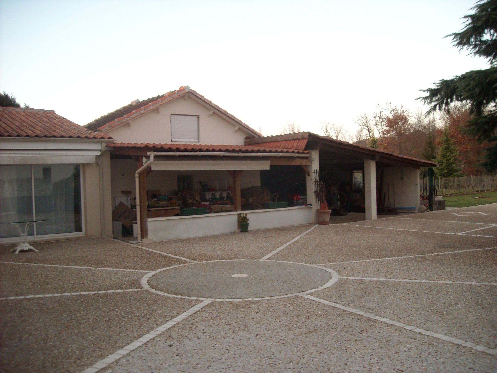 Auvent avant modernisation