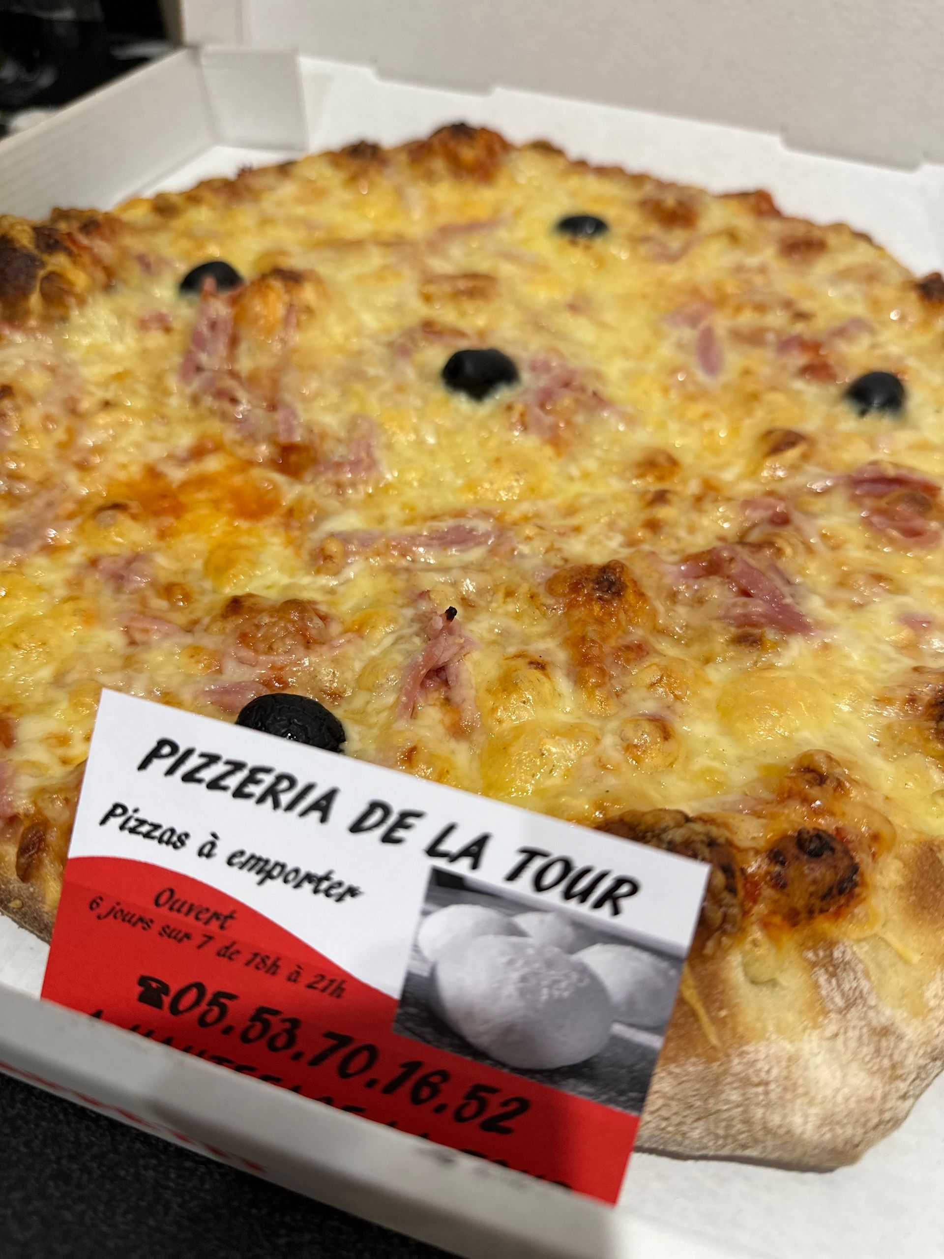 Sauce Tomate, Jambon blanc, Emmental, Olives