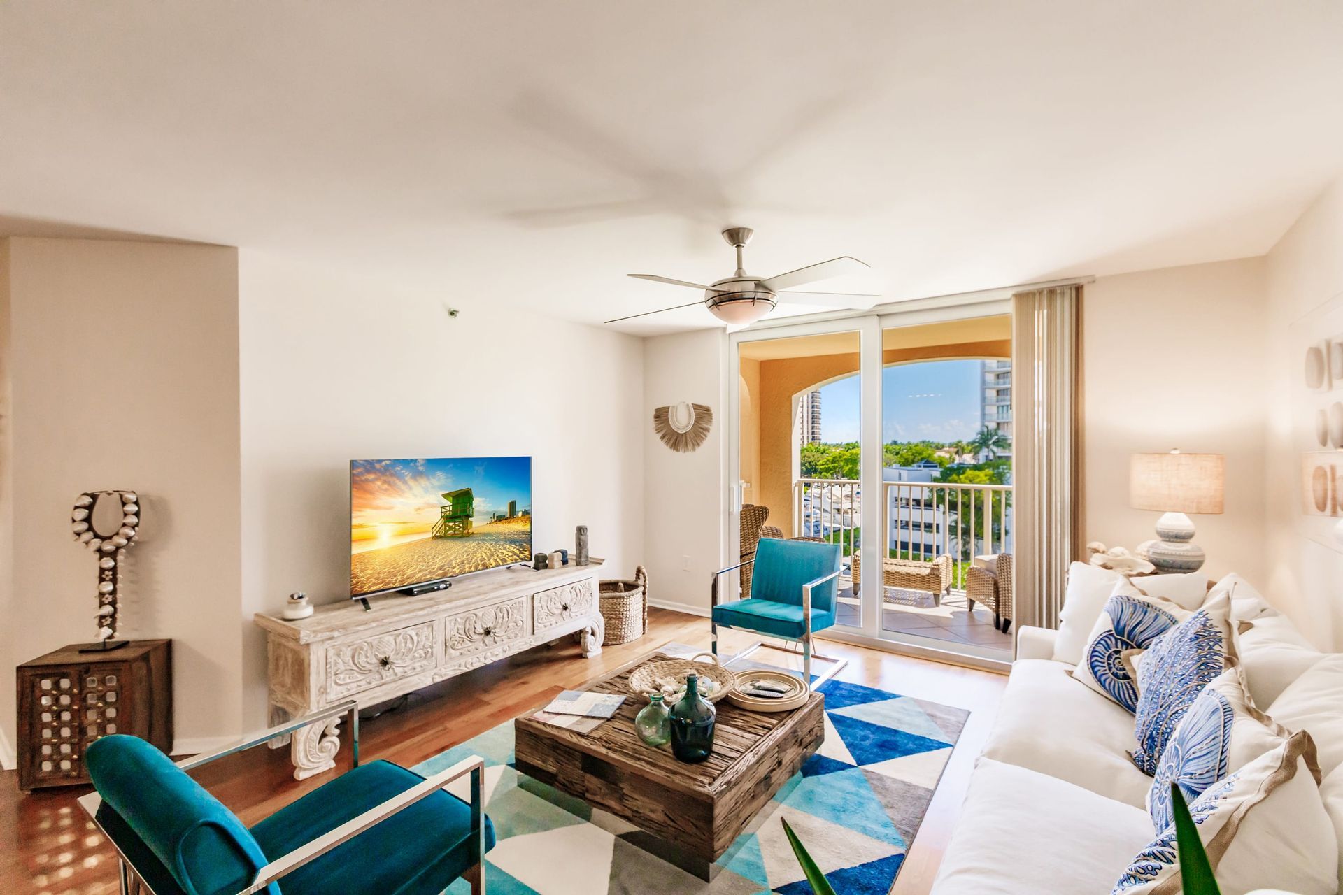 Property Management Services for Vacation Rentals - Bnb Hyperion