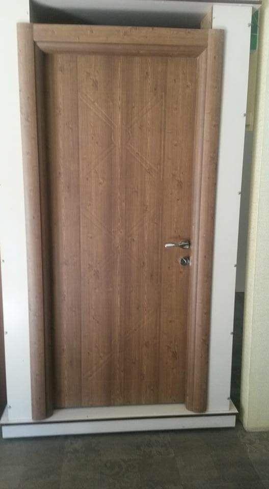 Porte intérieure en bois