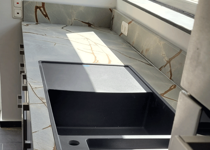 Kuechenabdeckung aus Marmor