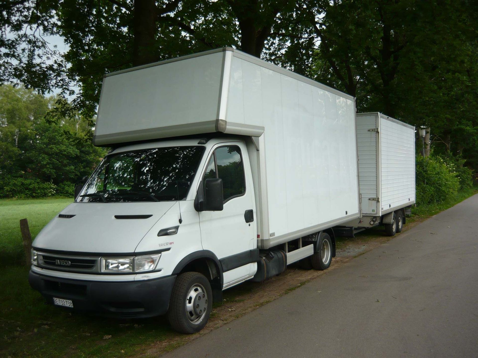 Anhänger | Pronto Umzüge & Transporte | Entsorgung, Reinigung, Räumung | Aeschi bei Spiez, Kanton Bern