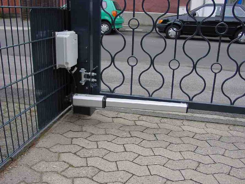 Scholl-Sicherheit+Komfort GmbH - Drehtorantriebe