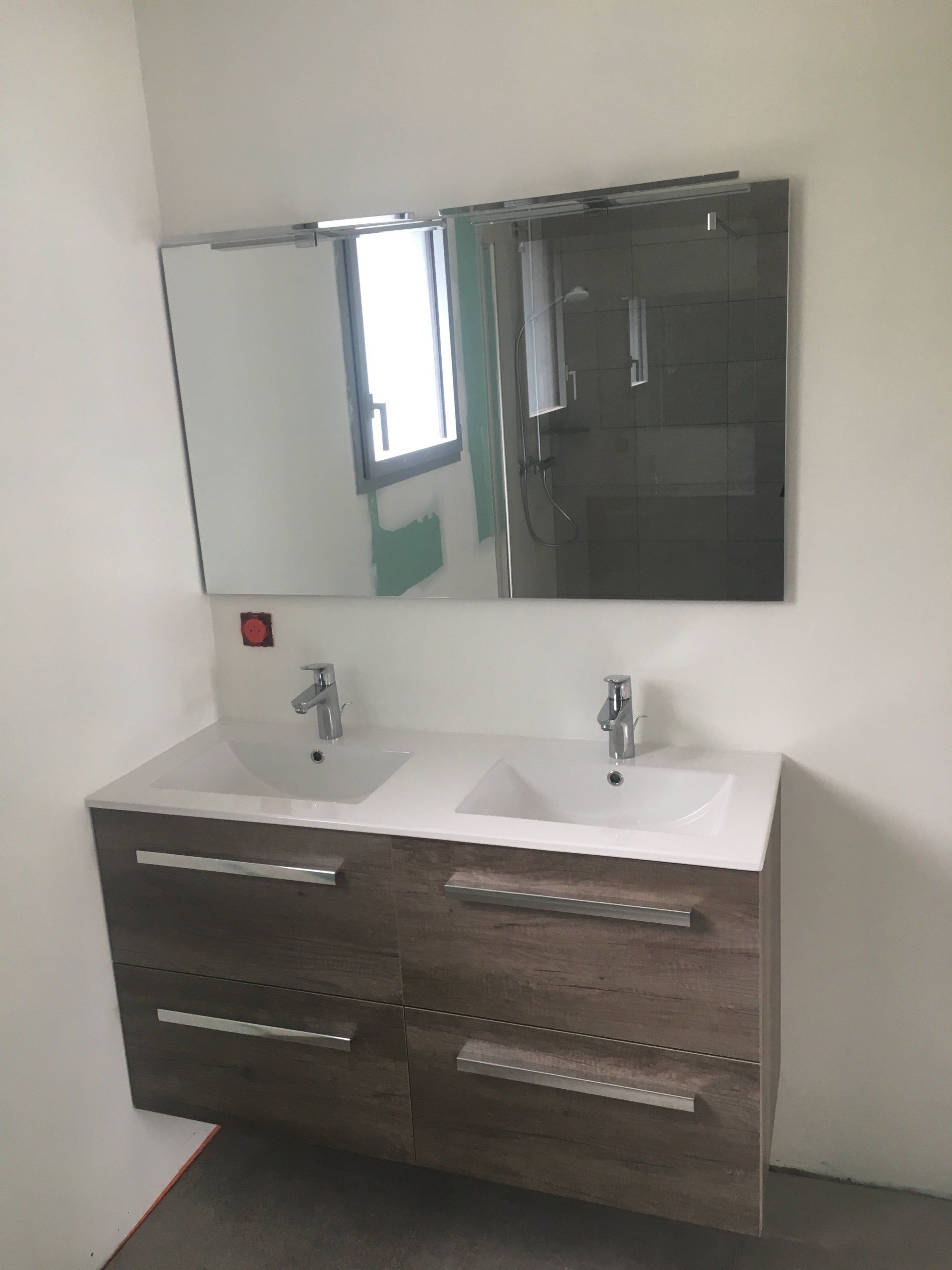 Installation meuble salle de bains double vasque