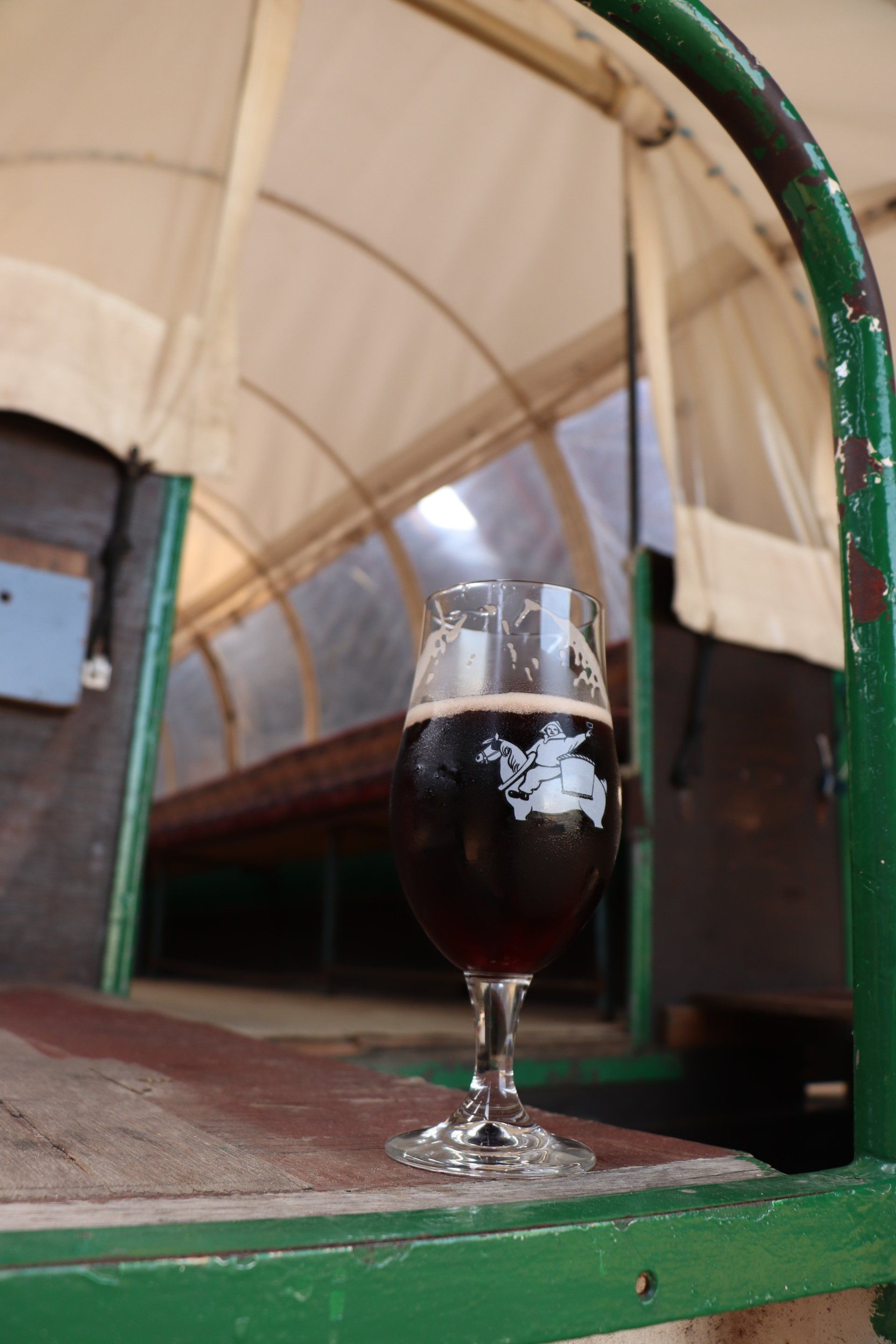 Onze comfortabele huifkar