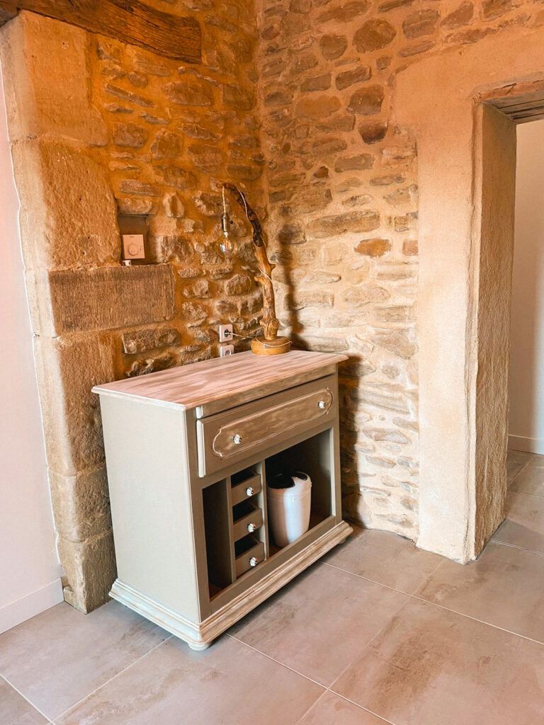 Alcôve rustique en pierre