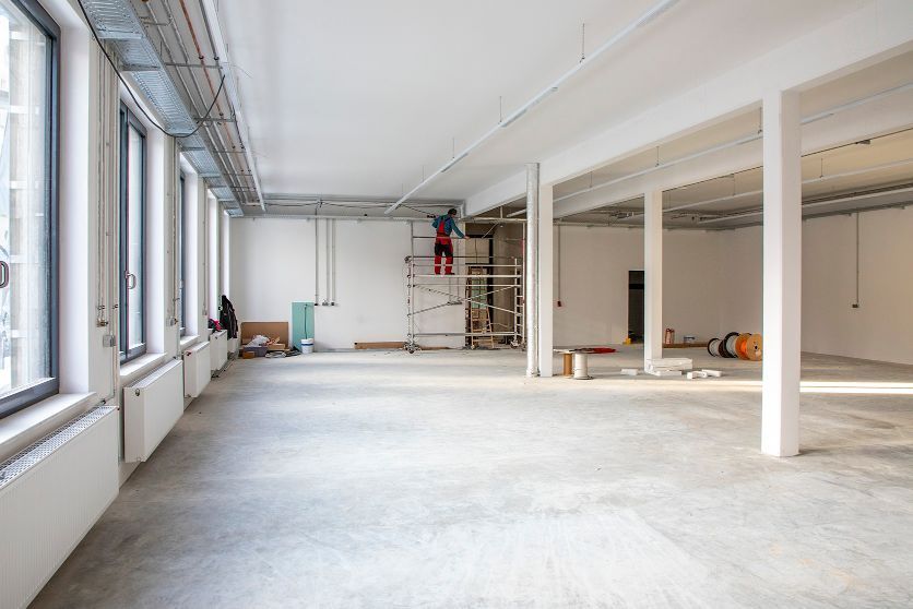 Verkabelung in einem leeren Gebäude