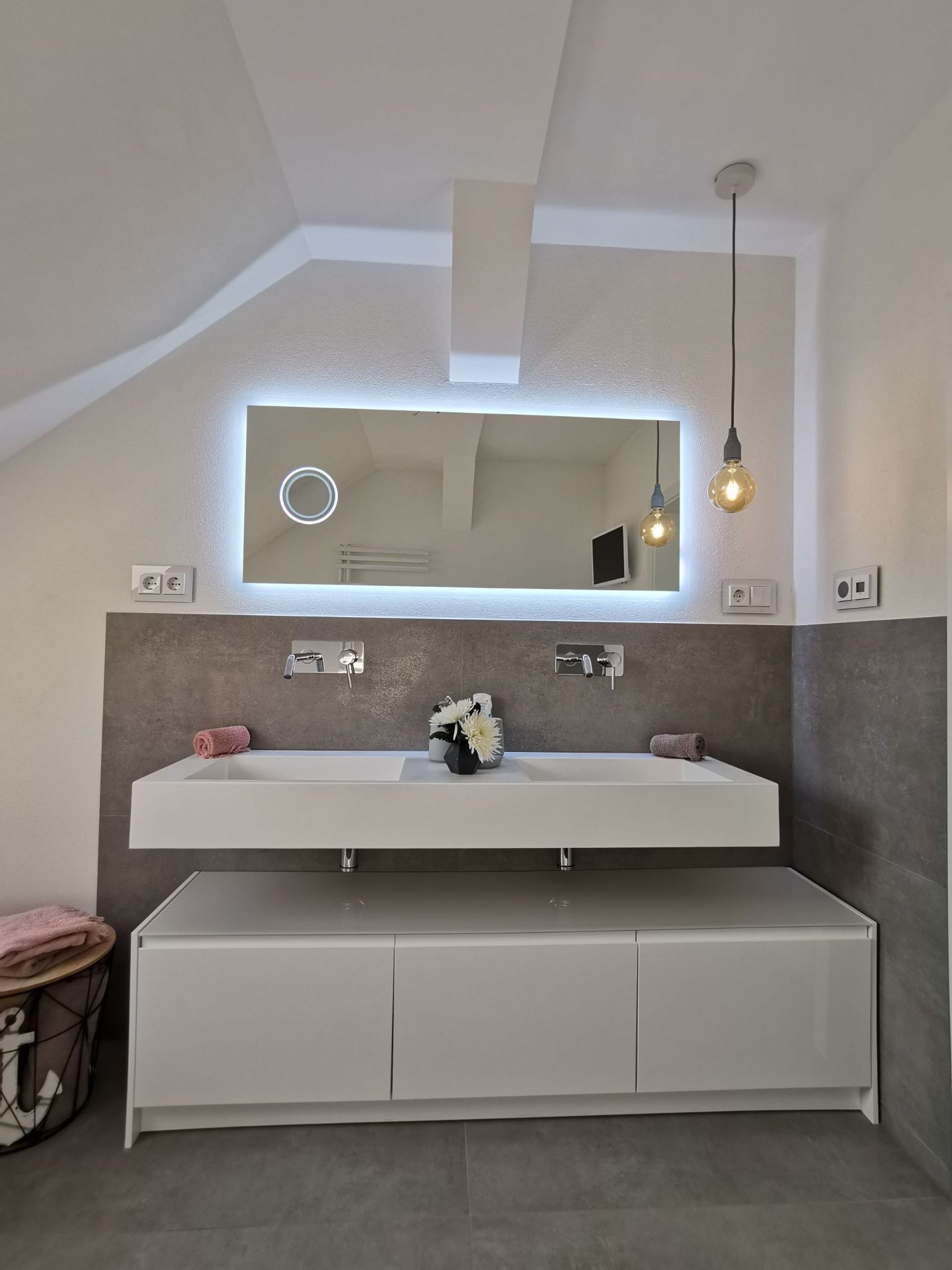 Elektroinstallation in einem Badezimmer